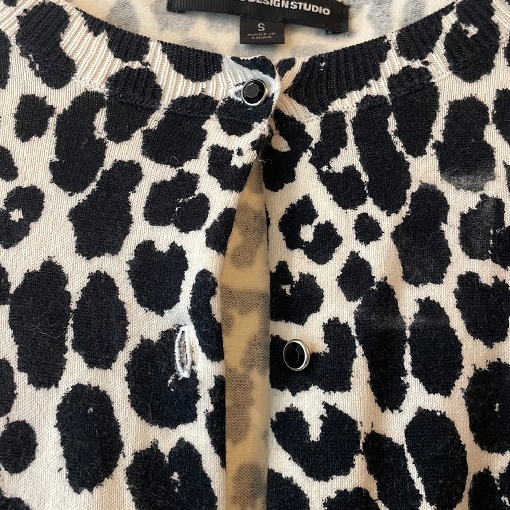 Express Leopard Cardigans - Picture 2 of 3